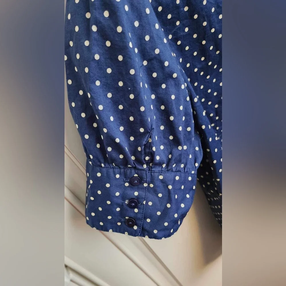 Button down shirt - Picture 2 of 3